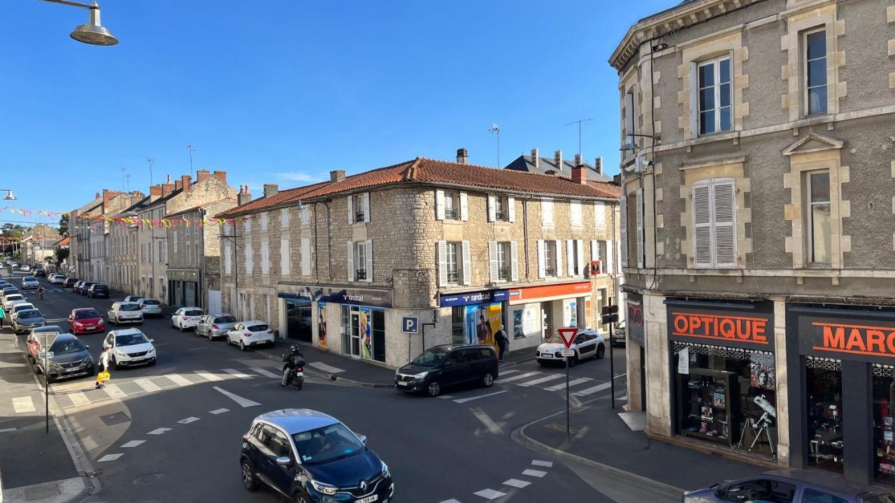 La Mimi, Grand T2 Hyper Centre Ville Fontenay-le-Comte Εξωτερικό φωτογραφία